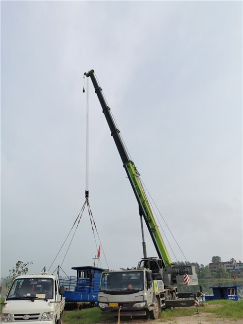 黑山县桥梁建设吊装案例